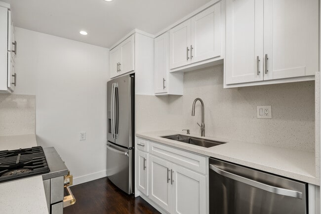 Building Photo - 24 Westwind St