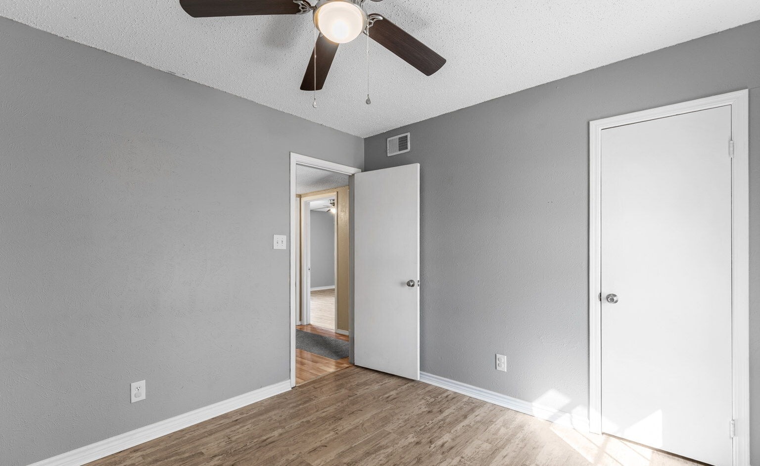 Building Photo - 216 Dirks Dr