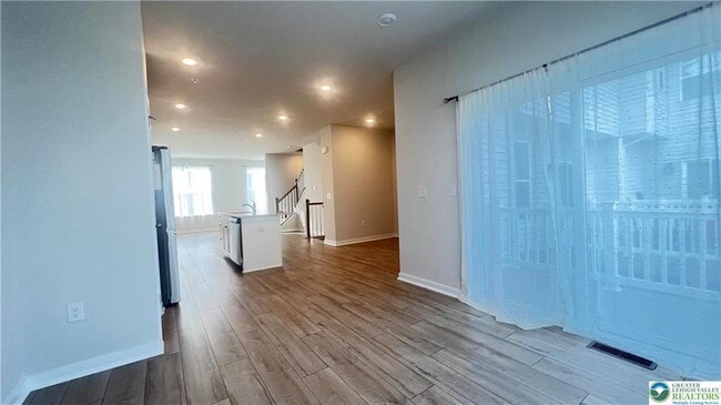 Building Photo - 4904 Brookside Ct