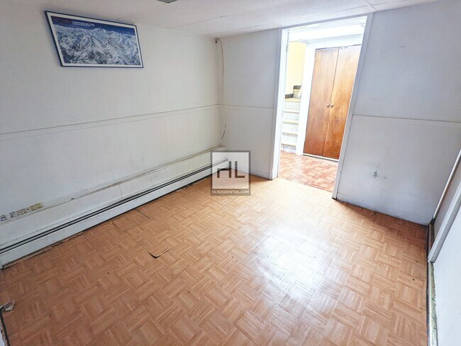 Building Photo - 24 AVENUE