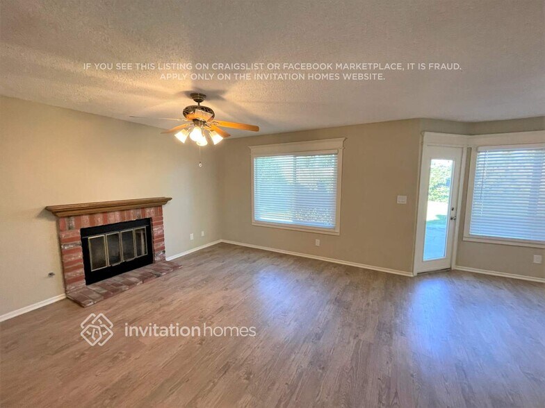 Building Photo - 4721 Cocina Ln