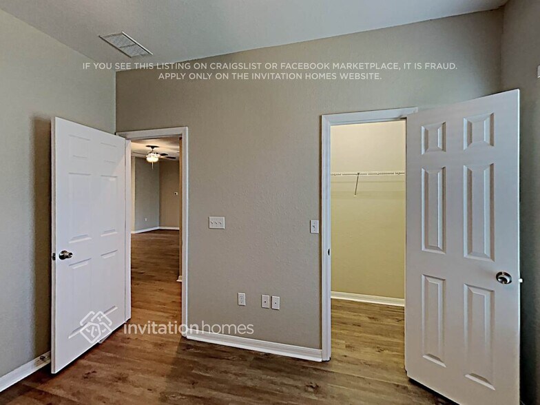 Building Photo - 3669 Sandhill Crane Dr