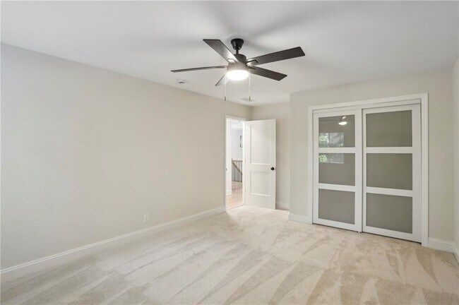 Building Photo - 545 Woodman Pl