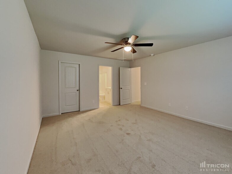 Building Photo - 4927 Westerly Dr