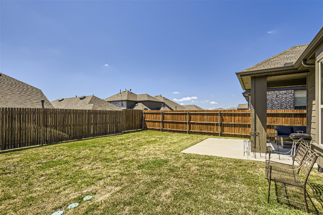 Building Photo - 3906 Chesapeake Ln