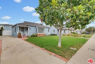 Building Photo - 7900 Westlawn Ave