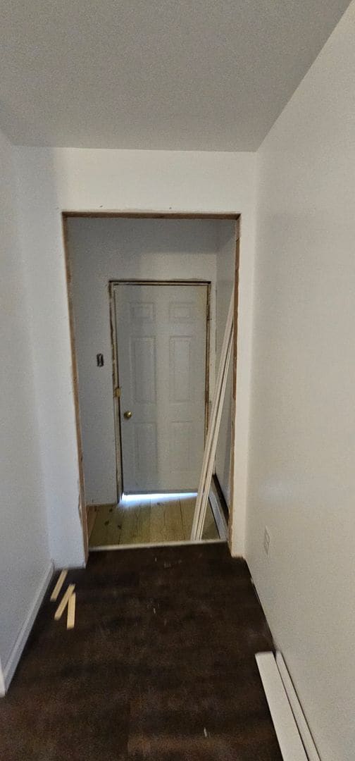 Building Photo - Renovated 4 bedroom with full unfinished basement