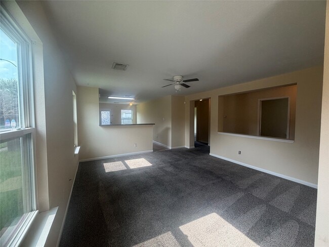 Building Photo - 8103 Forest Glen Dr
