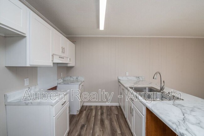 Building Photo - 2311 Walden Dr