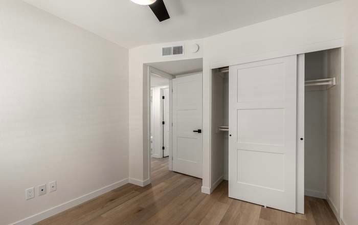 Building Photo - 2958 S El Paradiso