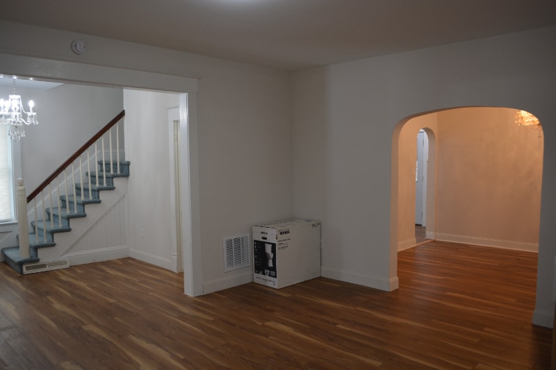 Building Photo - 225 Thieme Pl