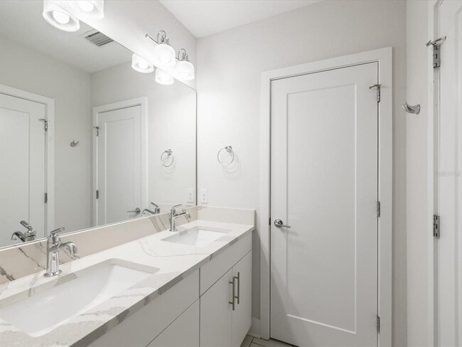 Building Photo - 946 Highland Ave