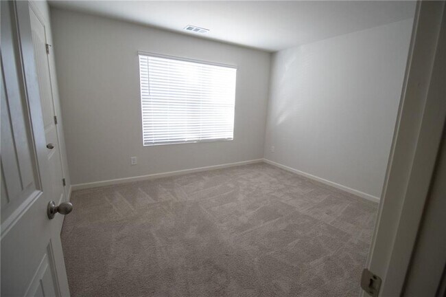 Building Photo - 69 Fonthill Cv