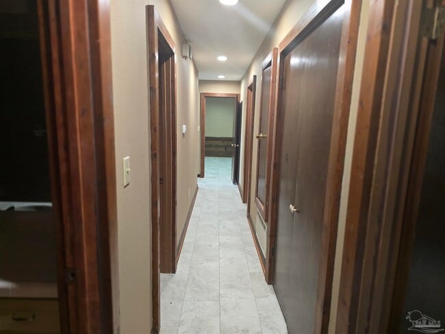 Building Photo - 5749 Langley Cir