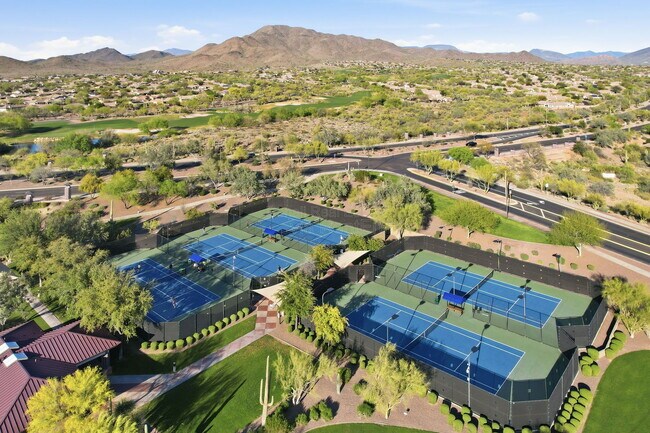 Building Photo - 1711 W Twain Ct