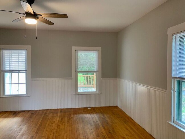 Building Photo - 3963 Oakleys Ln