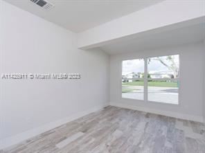 Building Photo - 3 br, 2 bath House - 4610 SW 34th Dr