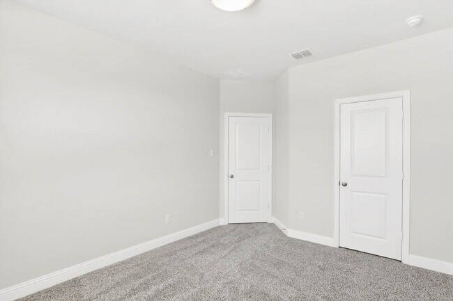 Building Photo - 916 Lido Ln
