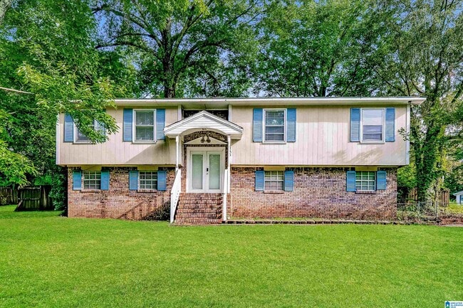 Primary Photo - 636 Cresap Cir NE