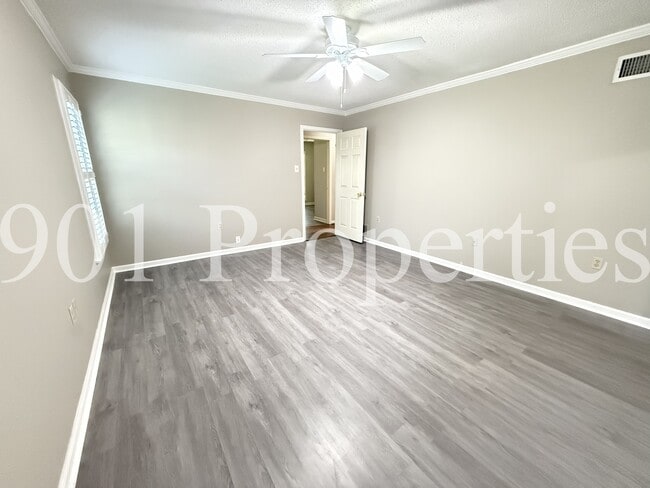 Building Photo - 7120 Toro Cove