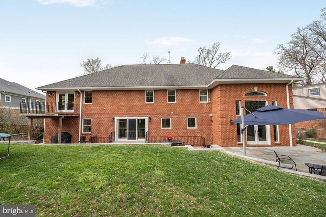 Building Photo - 4622 N Dittmar Rd