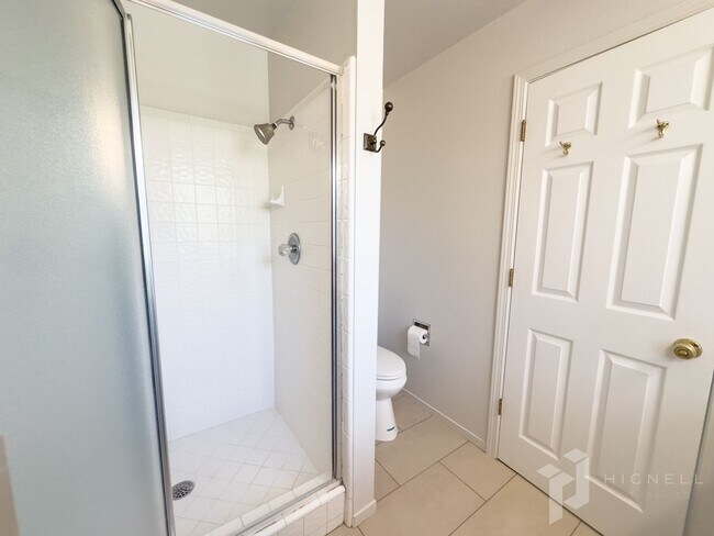 Building Photo - Amber Grove Home for Rent in Chico CA | Pool, Remodeled Interior, Landscaped Yard