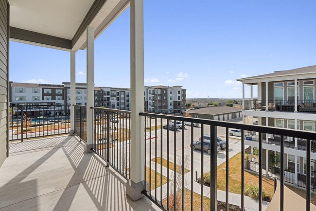 Building Photo - 12100 1/2 Ferrystone Glen Dr