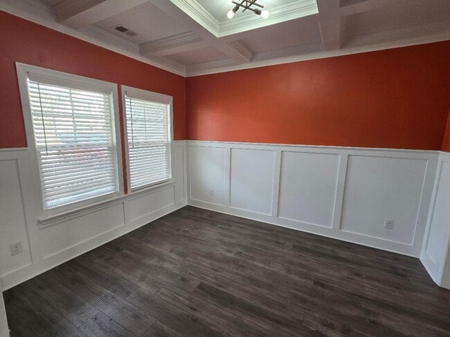 Building Photo - 733 Courtland Ln