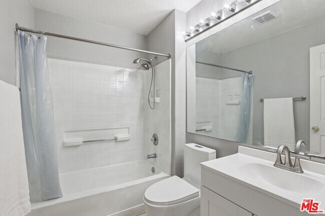 Building Photo - 1706 Bevin Brook Dr