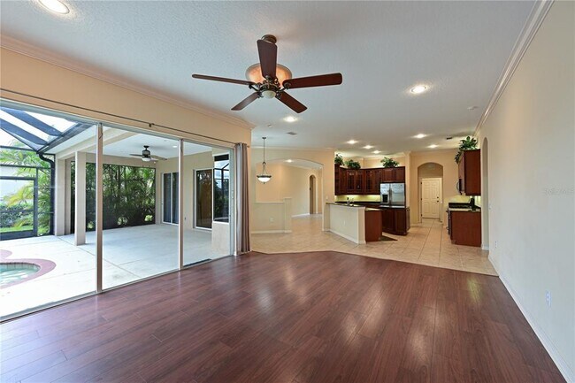 Building Photo - 348 Snapdragon Loop