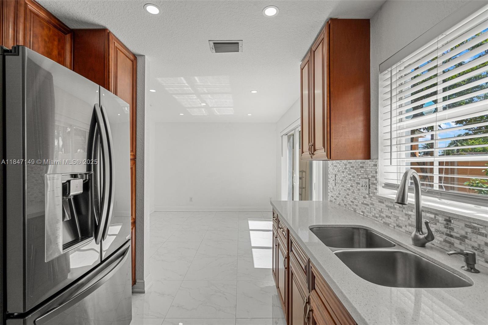 Building Photo - 2350 SW 86th Way