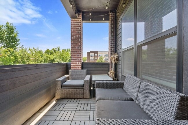 Building Photo - 2830 Addison Park Ln