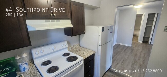 Building Photo - 44 Southpoint Dr