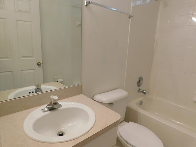 Building Photo - 6047 White Sails Dr