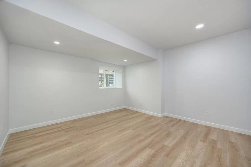 Building Photo - 1419 30th St