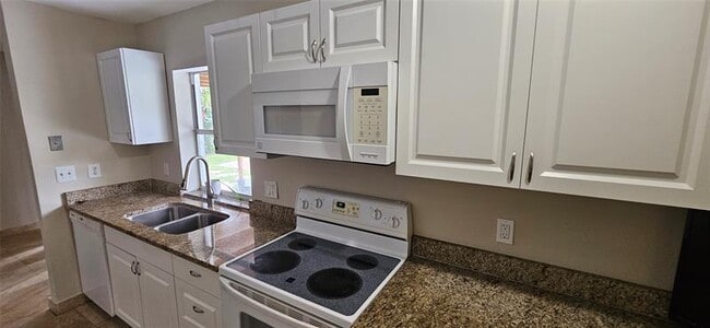 Building Photo - 501 NW 65th Ave