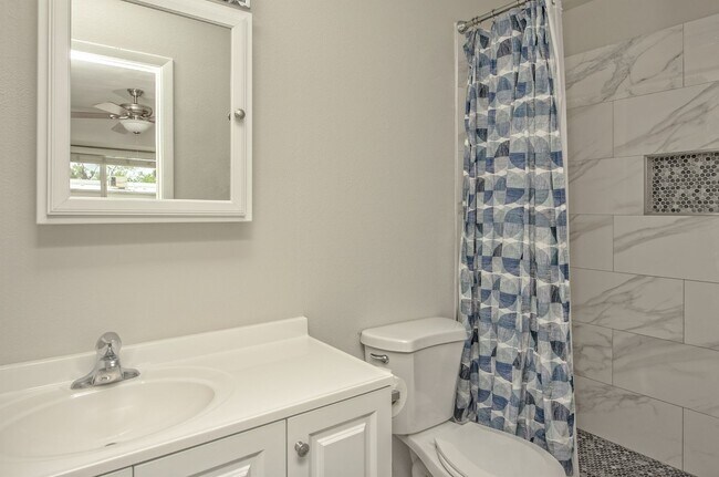 Building Photo - 6841 E Osborn Rd