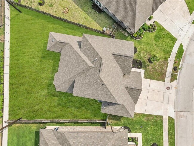 Building Photo - 306 Merlot Dr