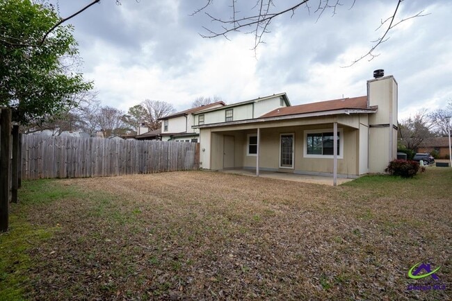 Building Photo - 420 Westcliff Cir