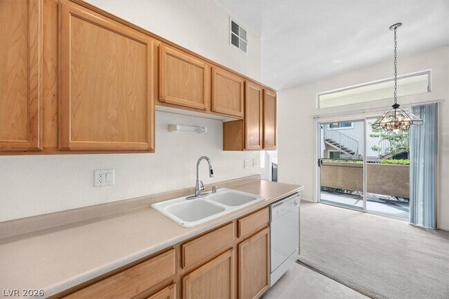 Building Photo - 3320 Cactus Shadow St