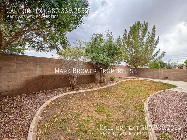 Building Photo - 21657 Dietz Dr