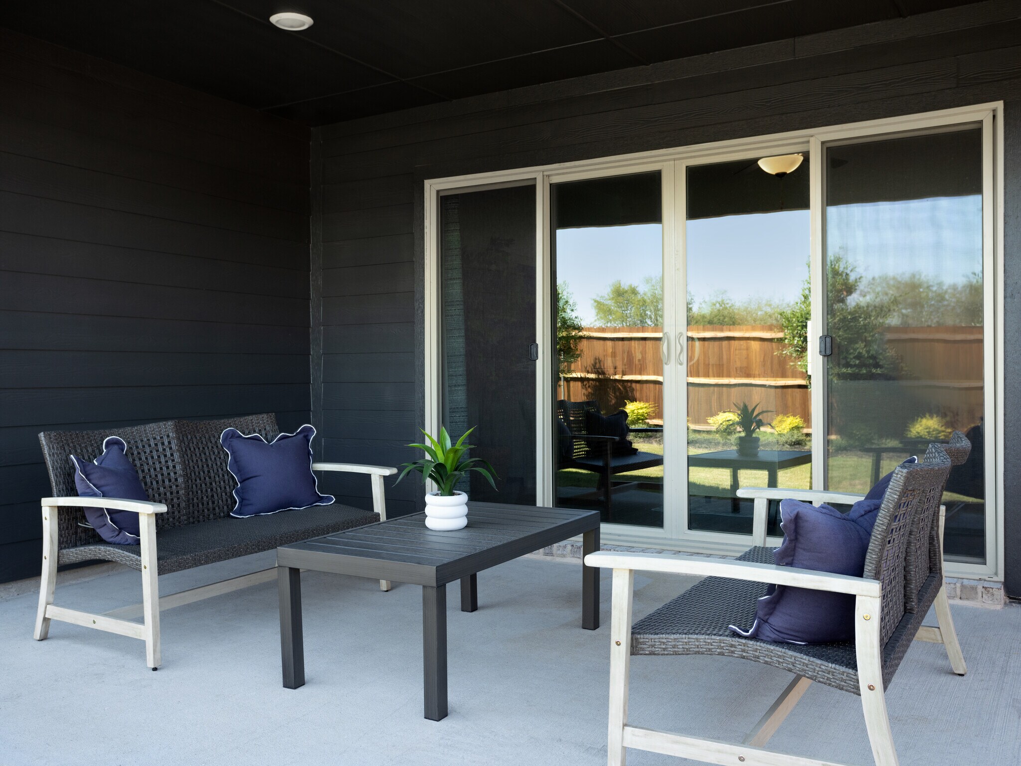 Patio - 317 Sierra Rdg