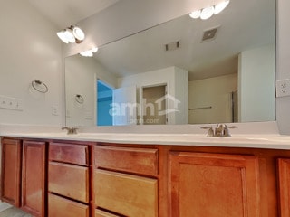 Building Photo - 107 W Cavendish Dr