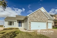 Building Photo - 24796 Superior Dr