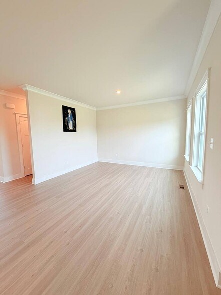 Building Photo - 9080 Piney Mountain Rd