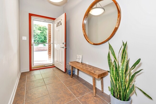 Building Photo - 118 Bancroft Mills Rd