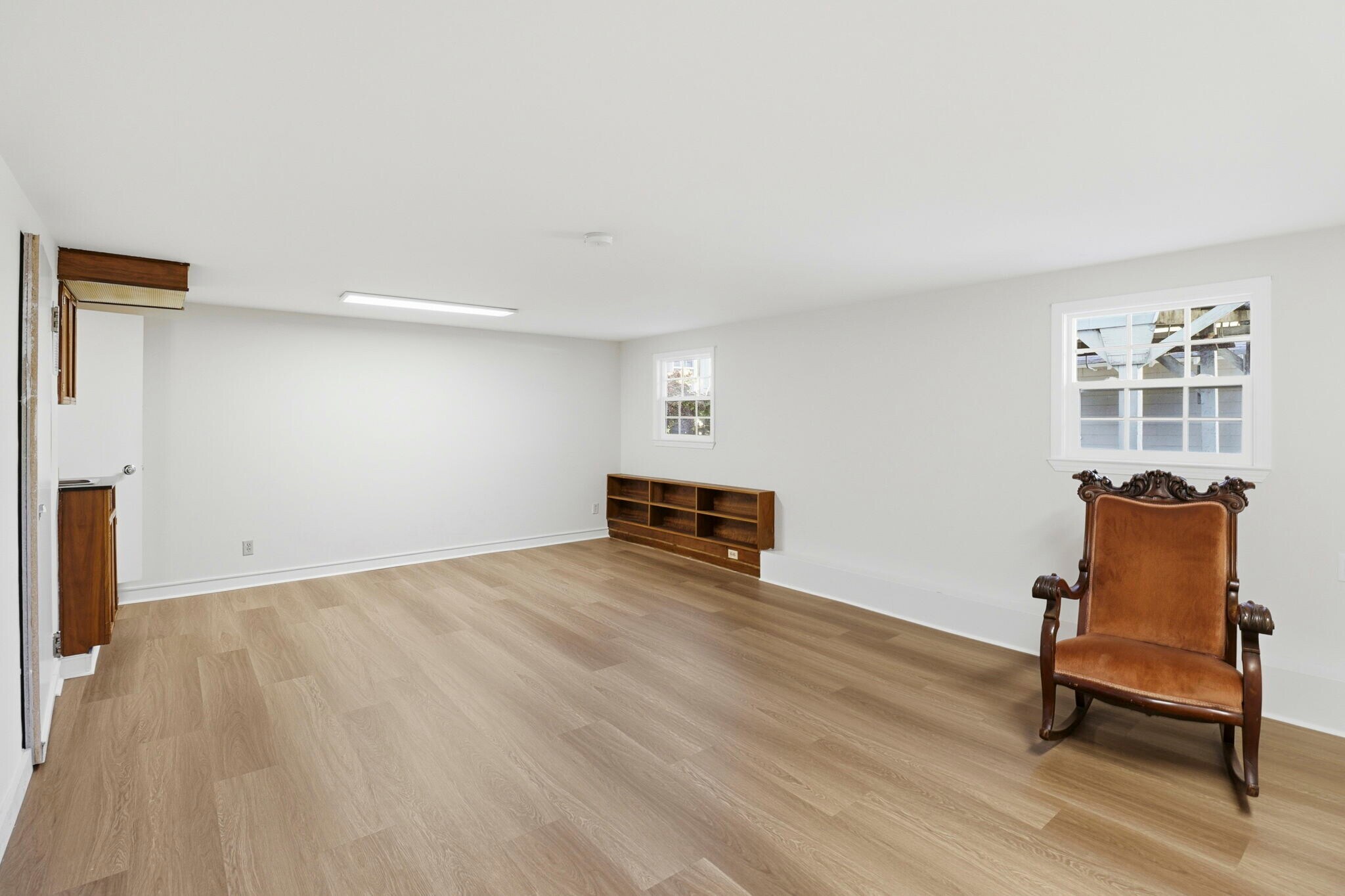 Building Photo - 740 Laurel Ave