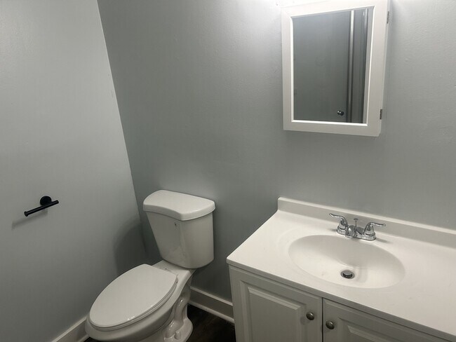 Building Photo - 6311 Glenlea Cir