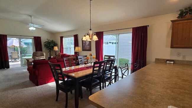 Building Photo - 2290 Nackman Pl