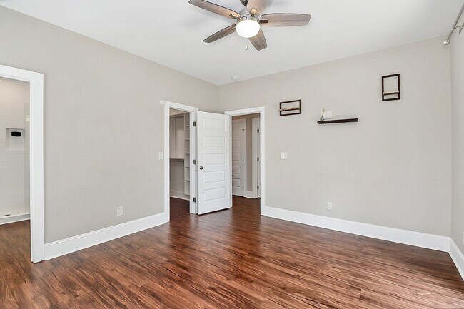 Building Photo - Newer Build Single Family in Washington Heights!